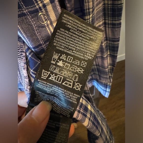 Guess Western Embroidered Mesh Plaid Shirtrt - Picture 7 of 7